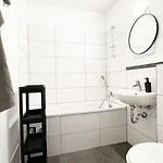 Lejlighed Monteurwohnungen Halle Fuer Teams Kueche Wlan Parkplatz