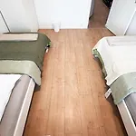 Lejlighed Monteurwohnungen Halle Fuer Teams Kueche Wlan Parkplatz *