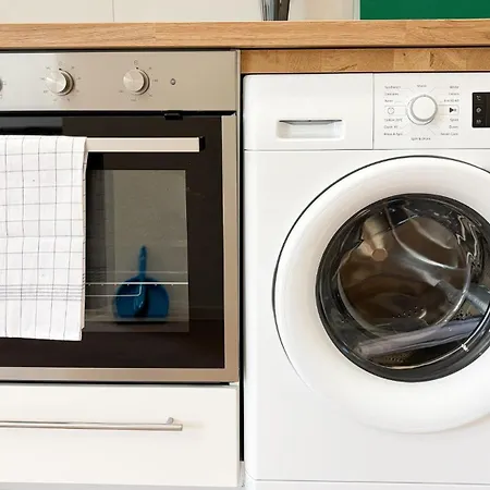 Monteurwohnungen Halle Fuer Teams Kueche Wlan Parkplatz アパート ハレ