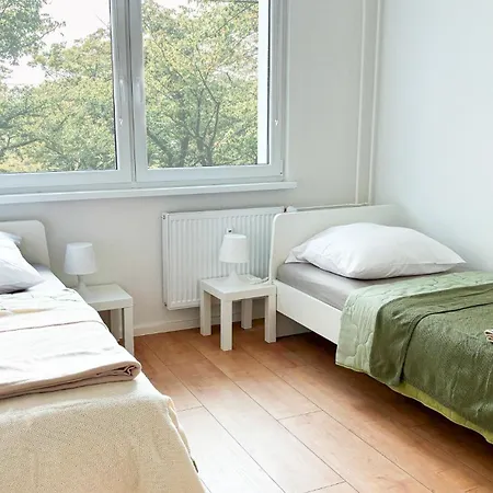 Monteurwohnungen Halle Fuer Teams Kueche Wlan Parkplatz * ハレ