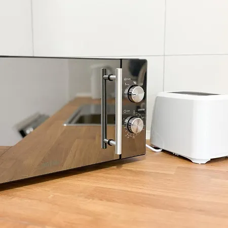 Monteurwohnungen Halle Fuer Teams Kueche Wlan Parkplatz *