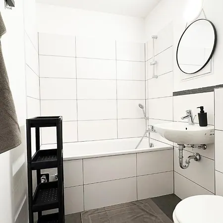 Apartman Monteurwohnungen Halle Fuer Teams Kueche Wlan Parkplatz