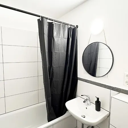 Apartman Monteurwohnungen Halle Fuer Teams Kueche Wlan Parkplatz