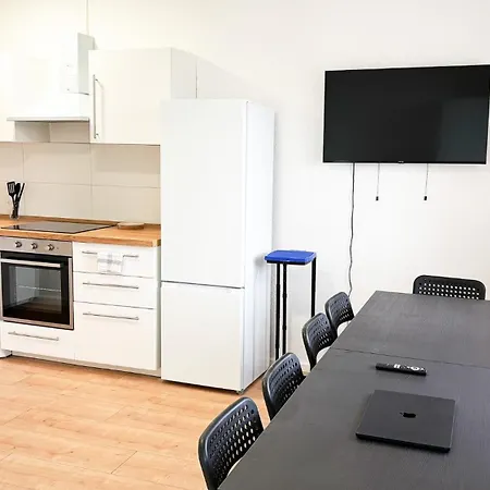 Apartman Monteurwohnungen Halle Fuer Teams Kueche Wlan Parkplatz *
