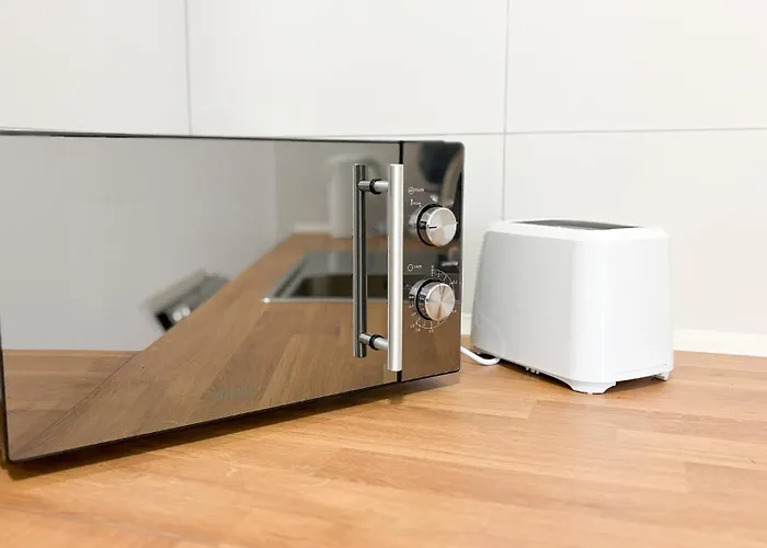 Monteurwohnungen Halle Fuer Teams Kueche Wlan Parkplatz *