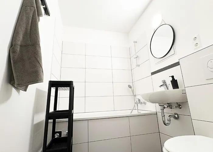 Monteurwohnungen Halle Fuer Teams Kueche Wlan Parkplatz アパート ハレ