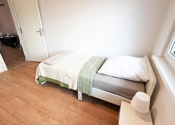 Monteurwohnungen Halle Fuer Teams Kueche Wlan Parkplatz アパート *