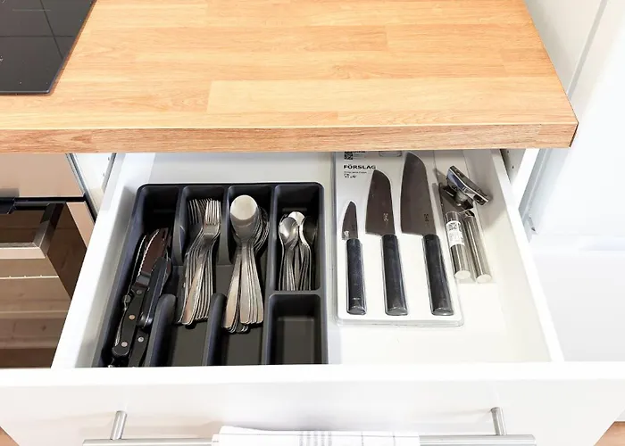 Monteurwohnungen Halle Fuer Teams Kueche Wlan Parkplatz