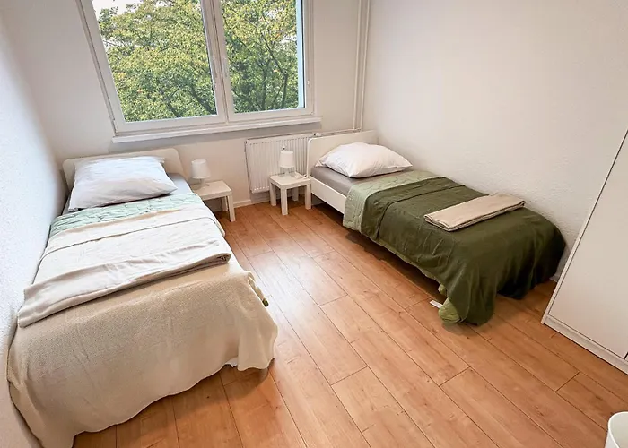 Monteurwohnungen Halle Fuer Teams Kueche Wlan Parkplatz アパート *