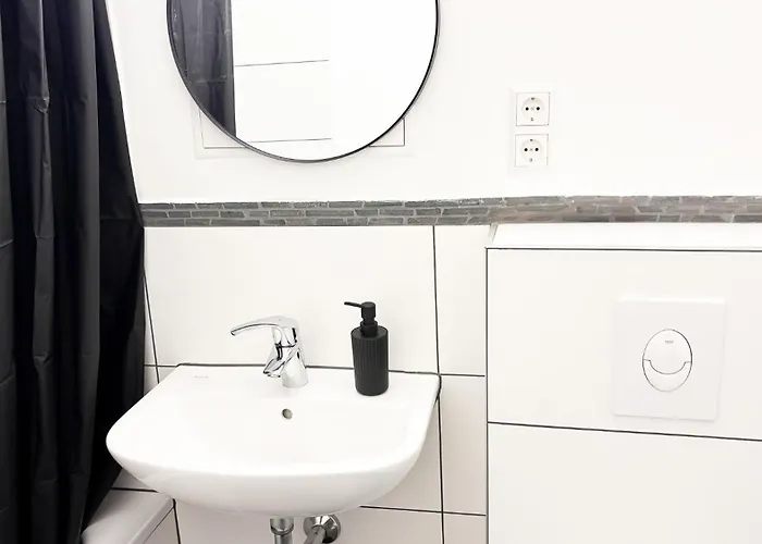 Monteurwohnungen Halle Fuer Teams Kueche Wlan Parkplatz アパート ハレ