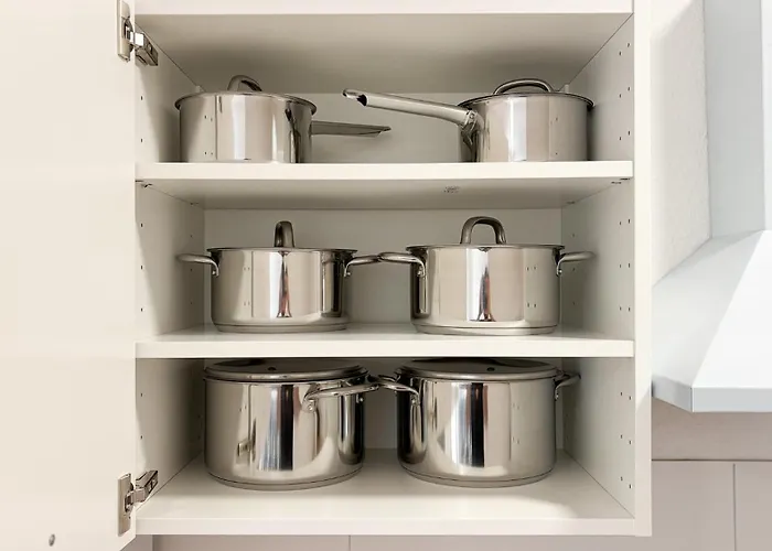 Monteurwohnungen Halle Fuer Teams Kueche Wlan Parkplatz ハレ