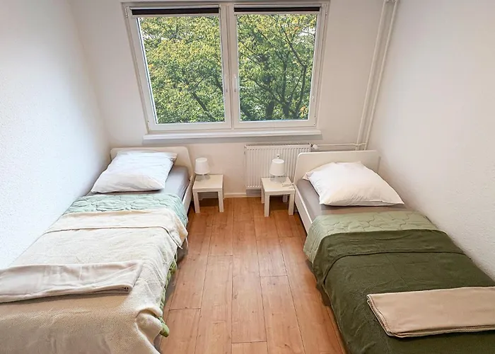 Monteurwohnungen Halle Fuer Teams Kueche Wlan Parkplatz ハレ